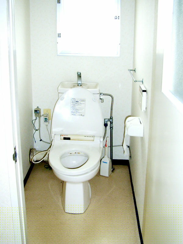 トイレリフォーム前